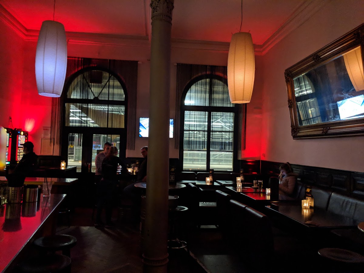 Cafe - Bar Hauptbahnhof