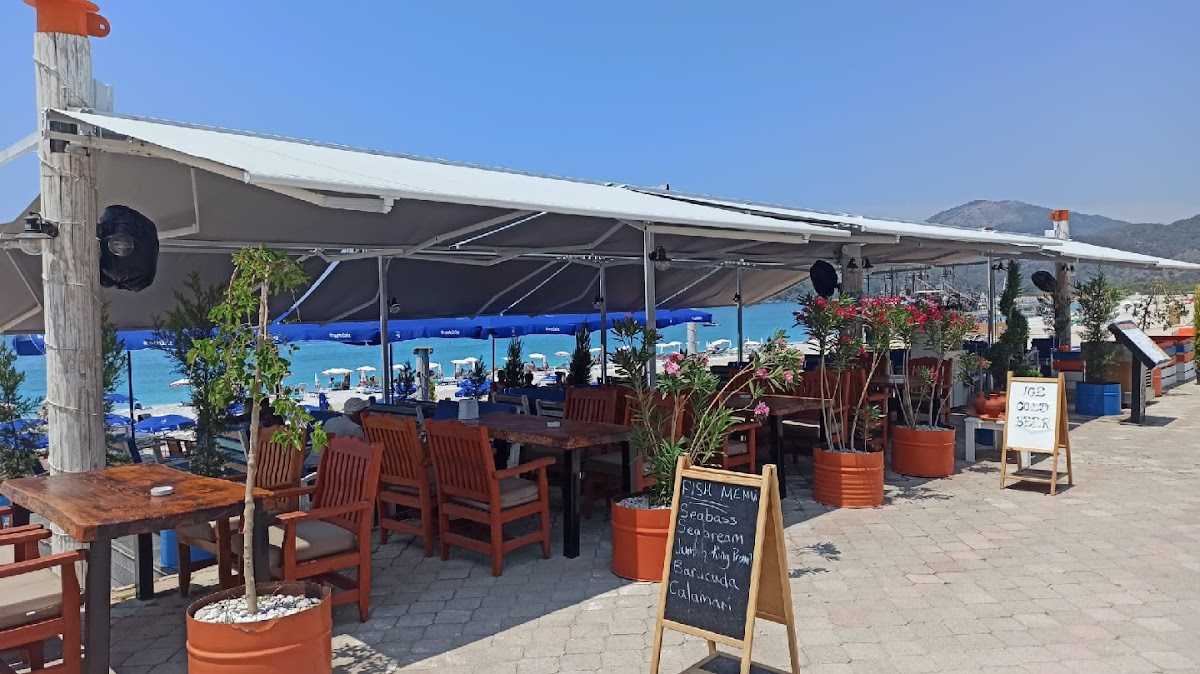 Ölüdeniz Mandalinna Beach Cafe & Bar