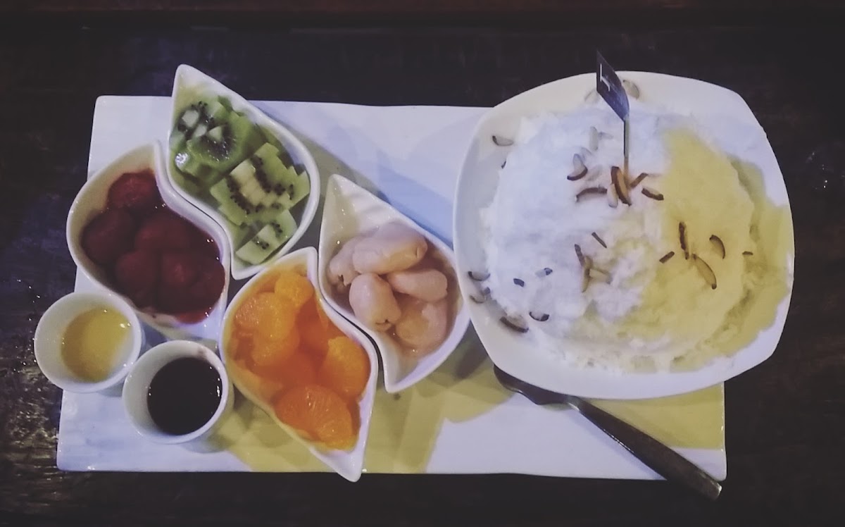 Tha Phra Athit Cafe - 9