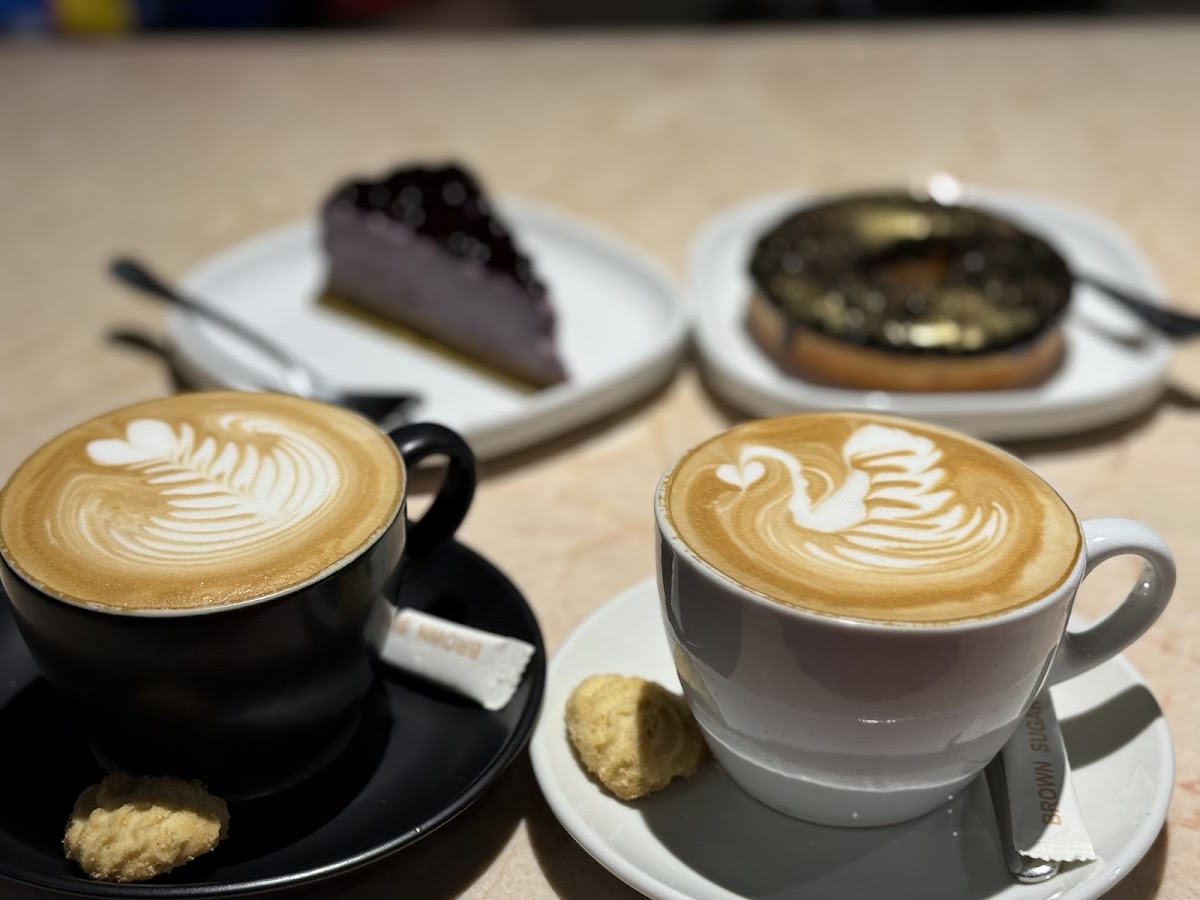 Sweetopia Cafe & Eatery - 4