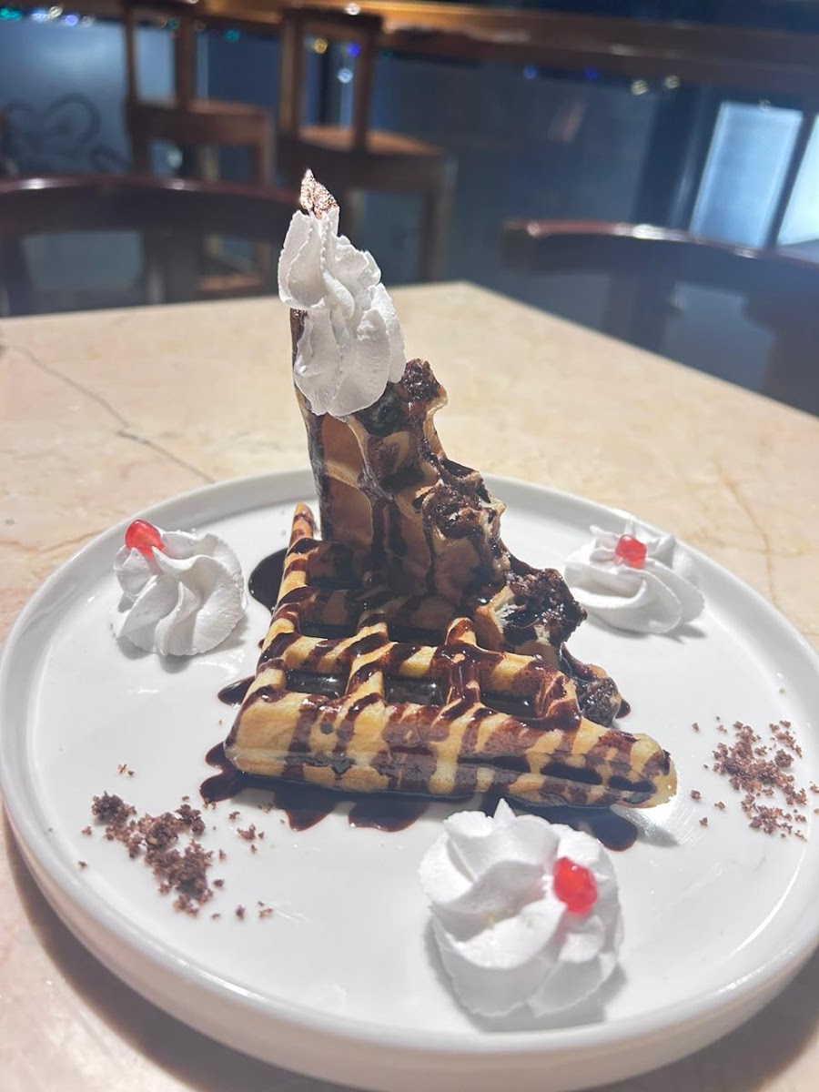 Sweetopia Cafe & Eatery - 7