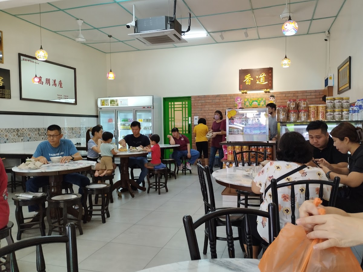 Local Aroma Cafe - 4