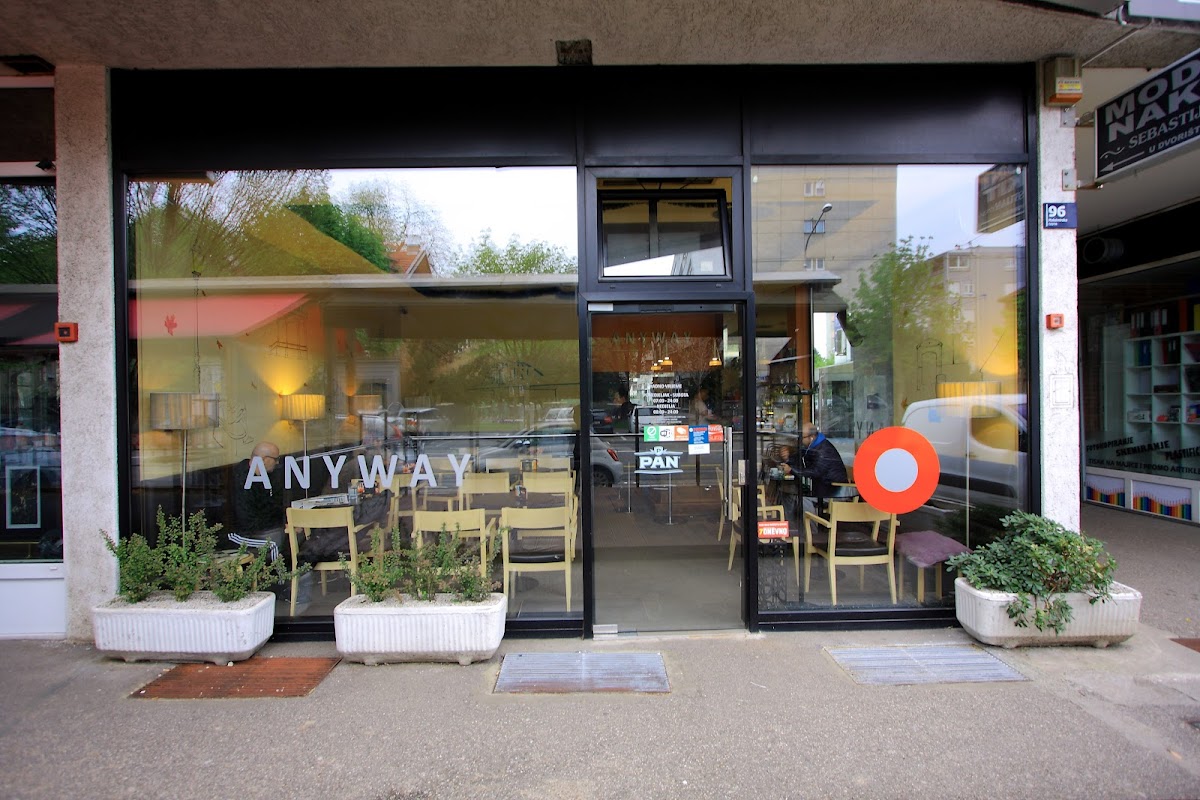 Cafe Anyway
