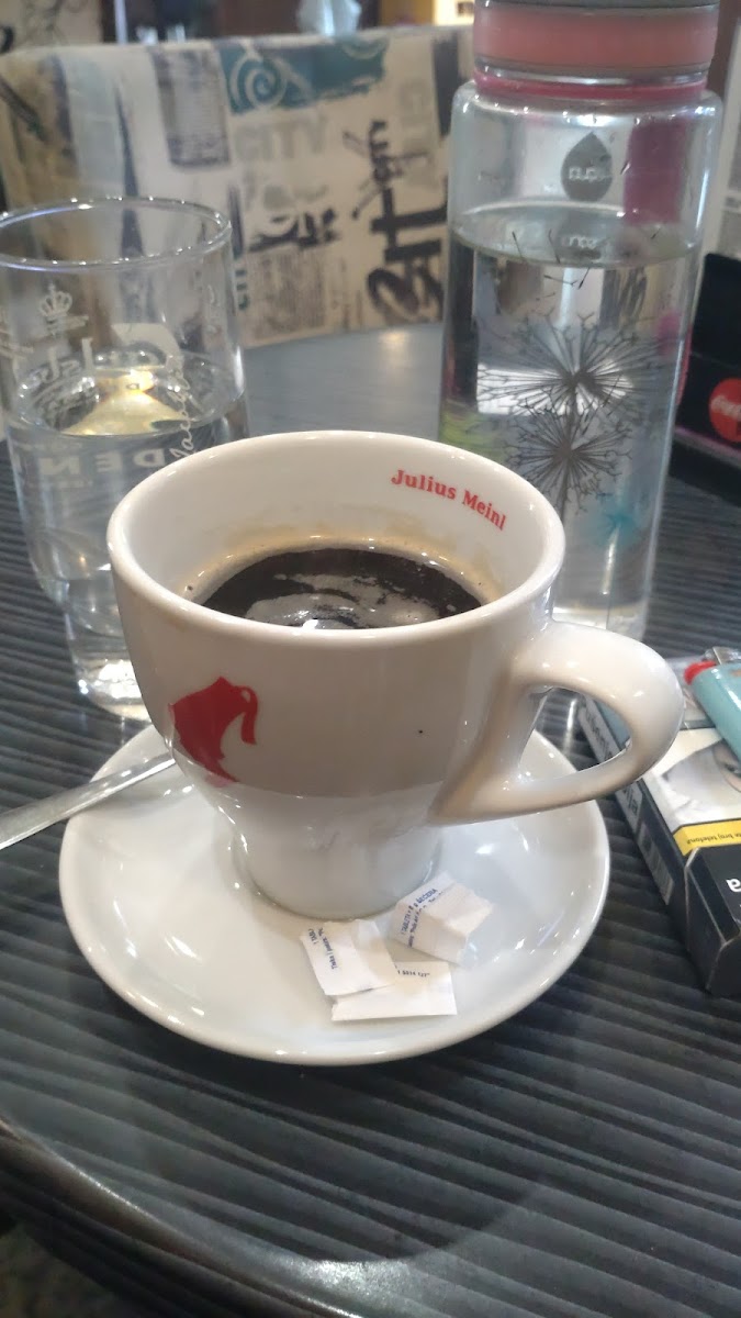 Maximilian cafe - 10