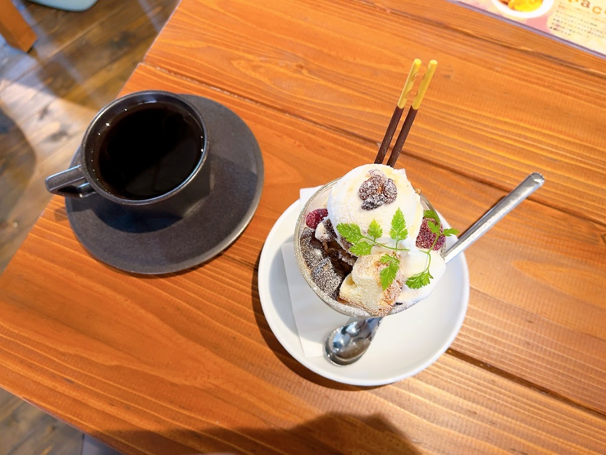 musica hall cafe - 6