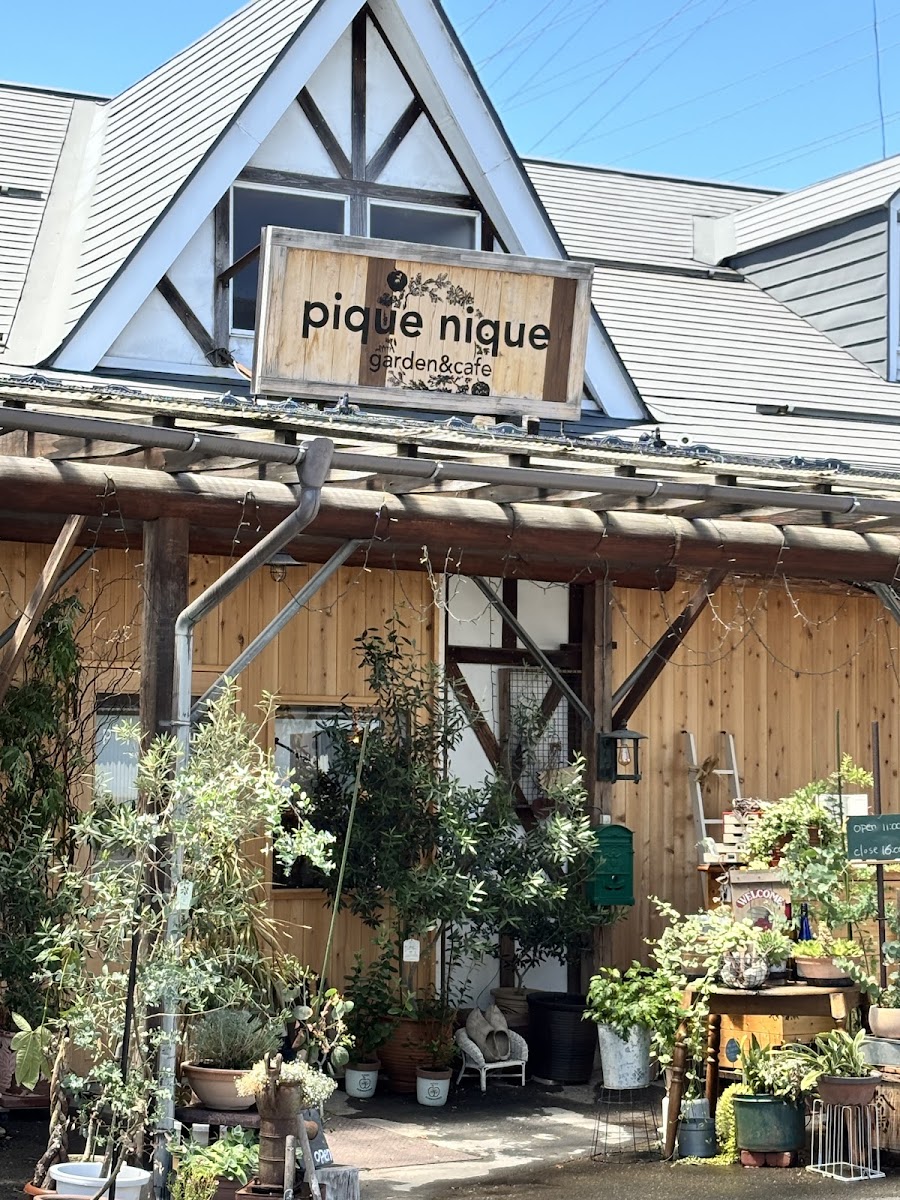 piqne-niqne garden&cafe(ピクニックガーデンアンドカフェ)
