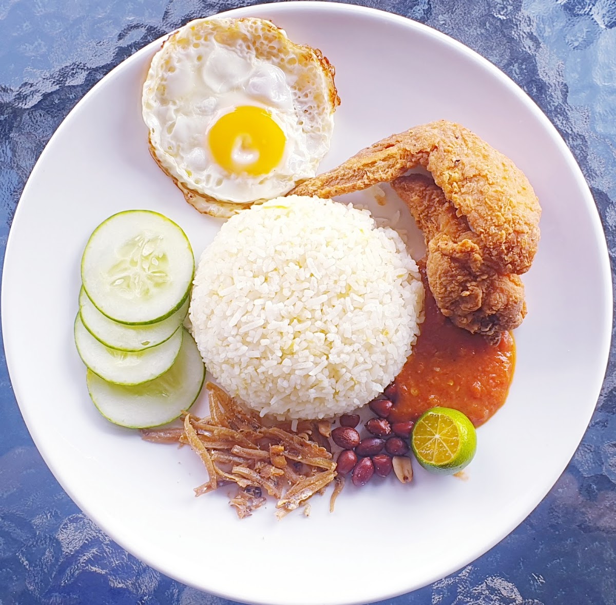 Hank's Plant Cafe - 10