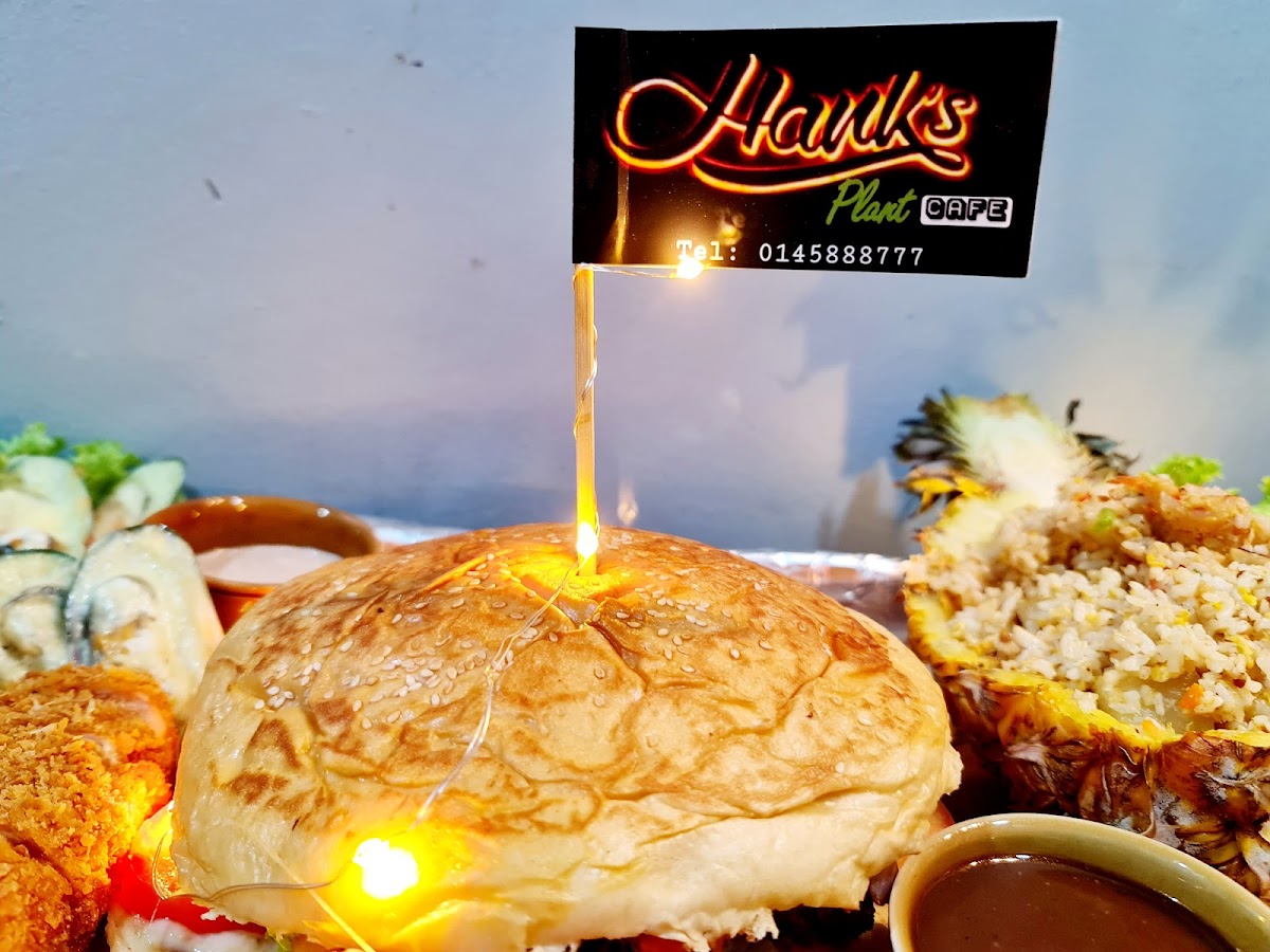 Hank's Plant Cafe - 3