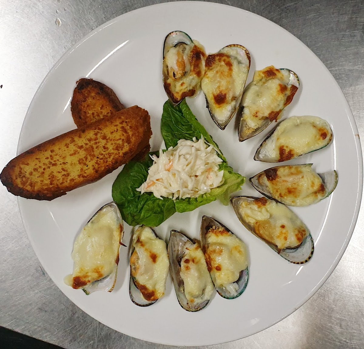 Hank's Plant Cafe - 6