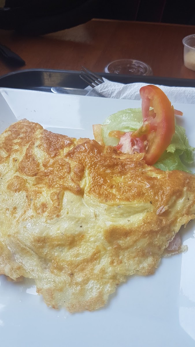 Sucre Rouge Coffee Shop - 9