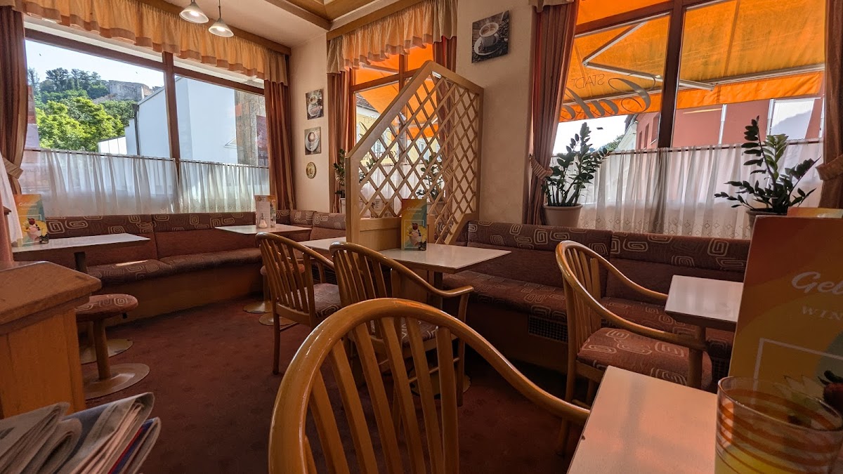 Cafe Konditorei Winhofer