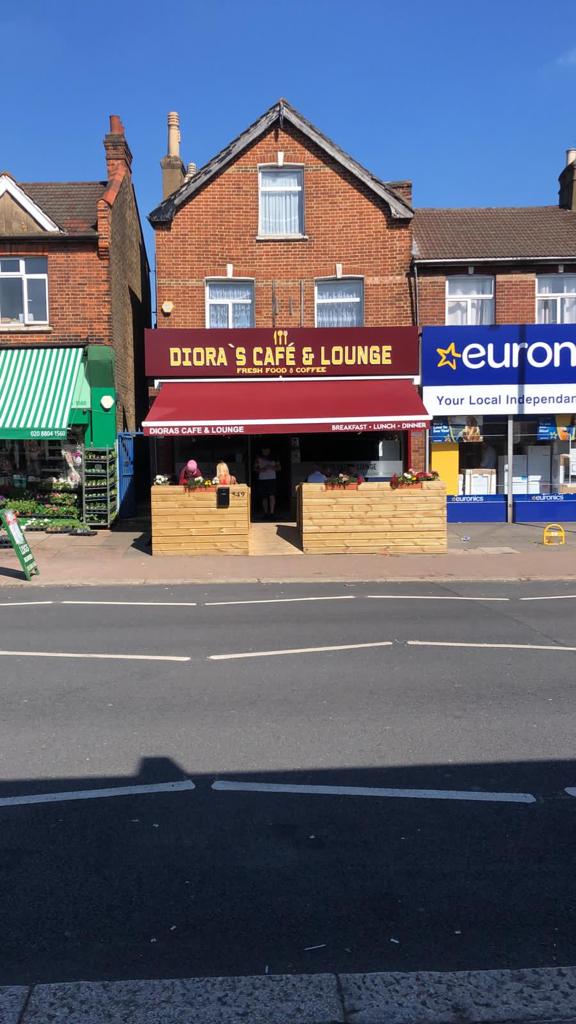 Diora's cafe & lounge