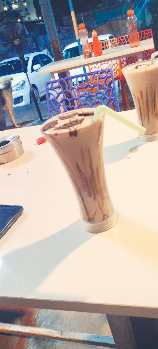 The Back Bencheerss Cafe - 8