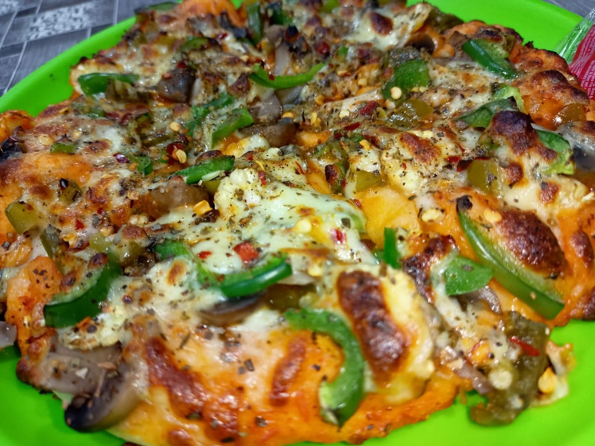 Golden Biscuit Cafe - 2