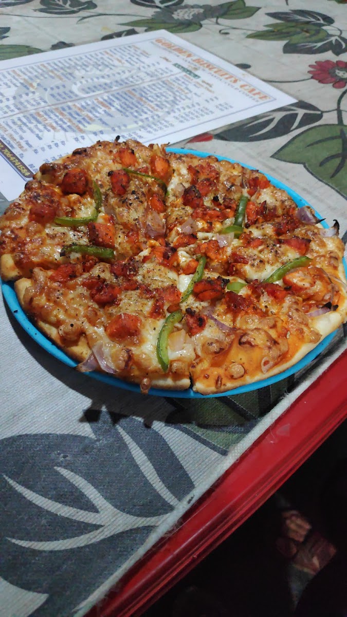 Golden Biscuit Cafe - 7