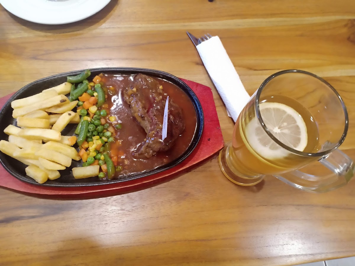 Sersu (Coffee Shop, Outlet, Resto & Bakery) - 5