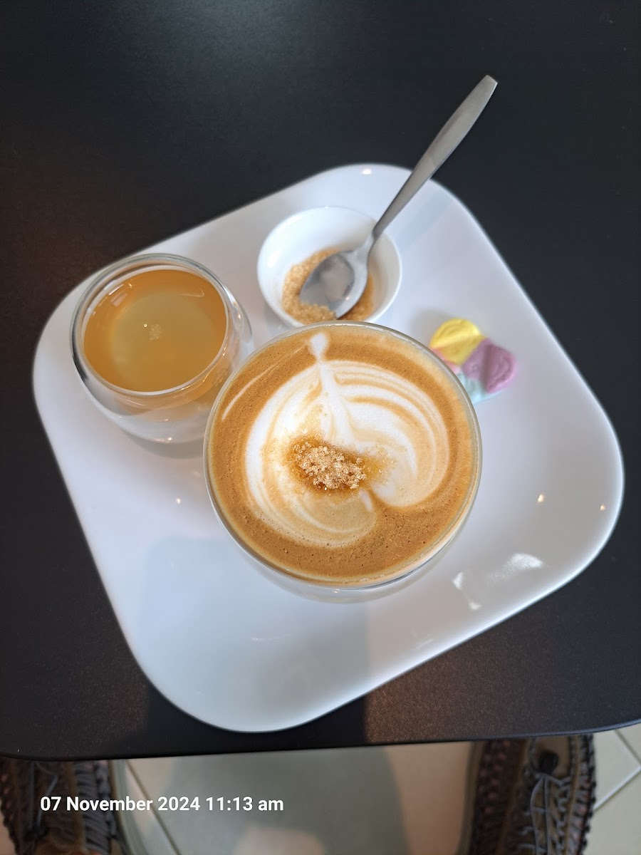 Bells Inn Love Cafe - 4