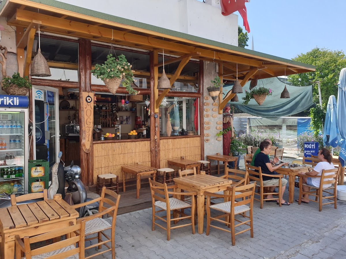 Moğti Cafe