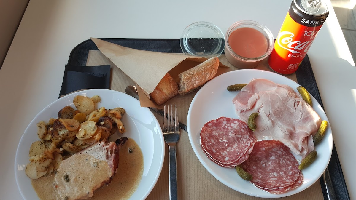 Territoires de France - AUTOGRILL Jardin des Arbres - A77