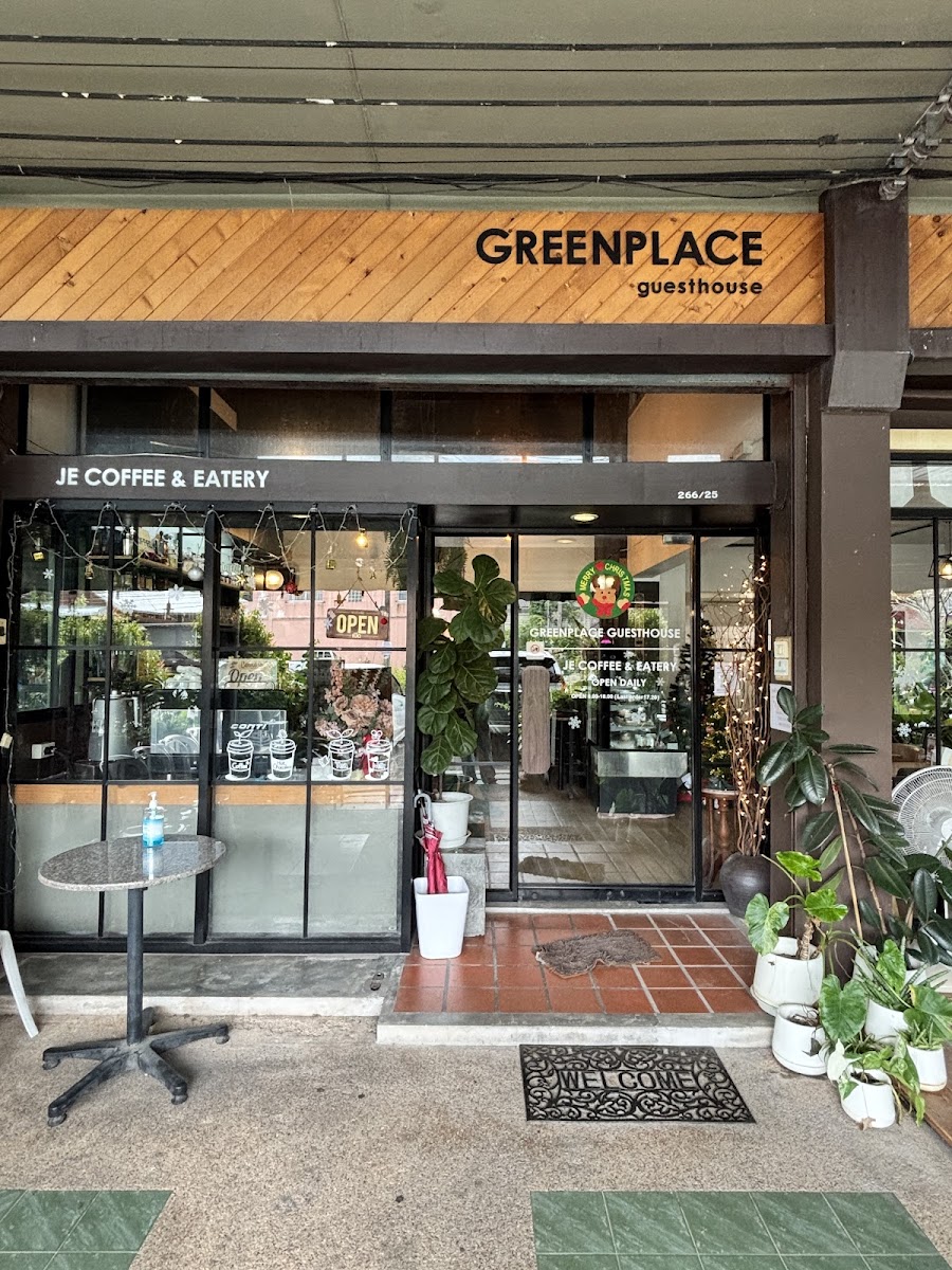 Je Cafe เฌอ คาเฟ่