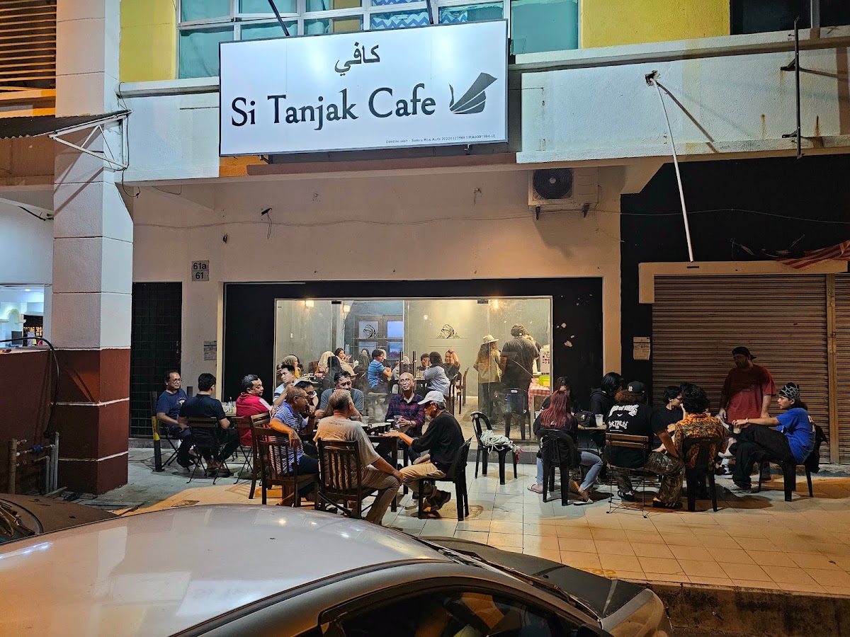 SI TANJAK CAFE