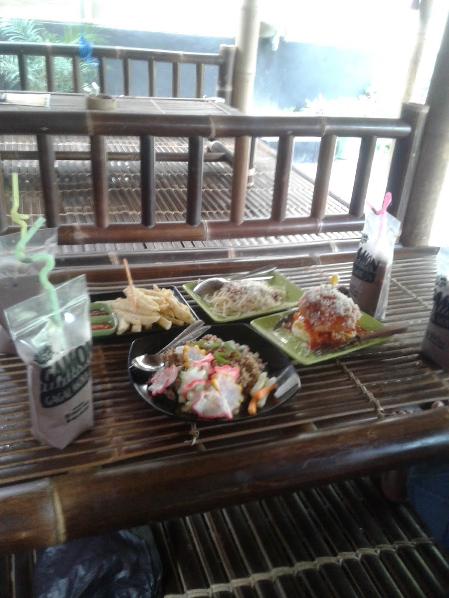 Cafetaria Pelangi - 8