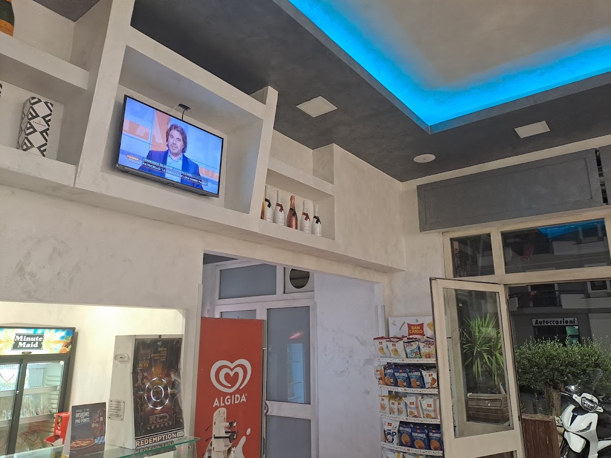 DiCaprio Cafeteria Cerrato Domenico