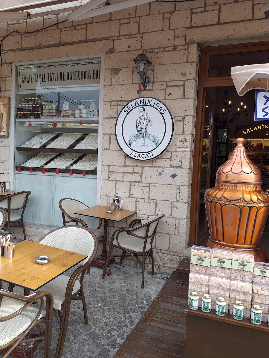 ALAÇATI SELANİK PASTANESİ 1945 - 4