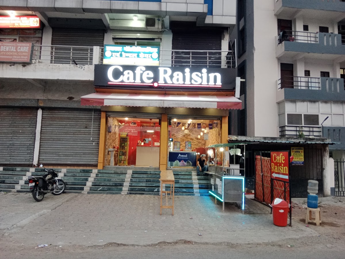 Cafe Raisin