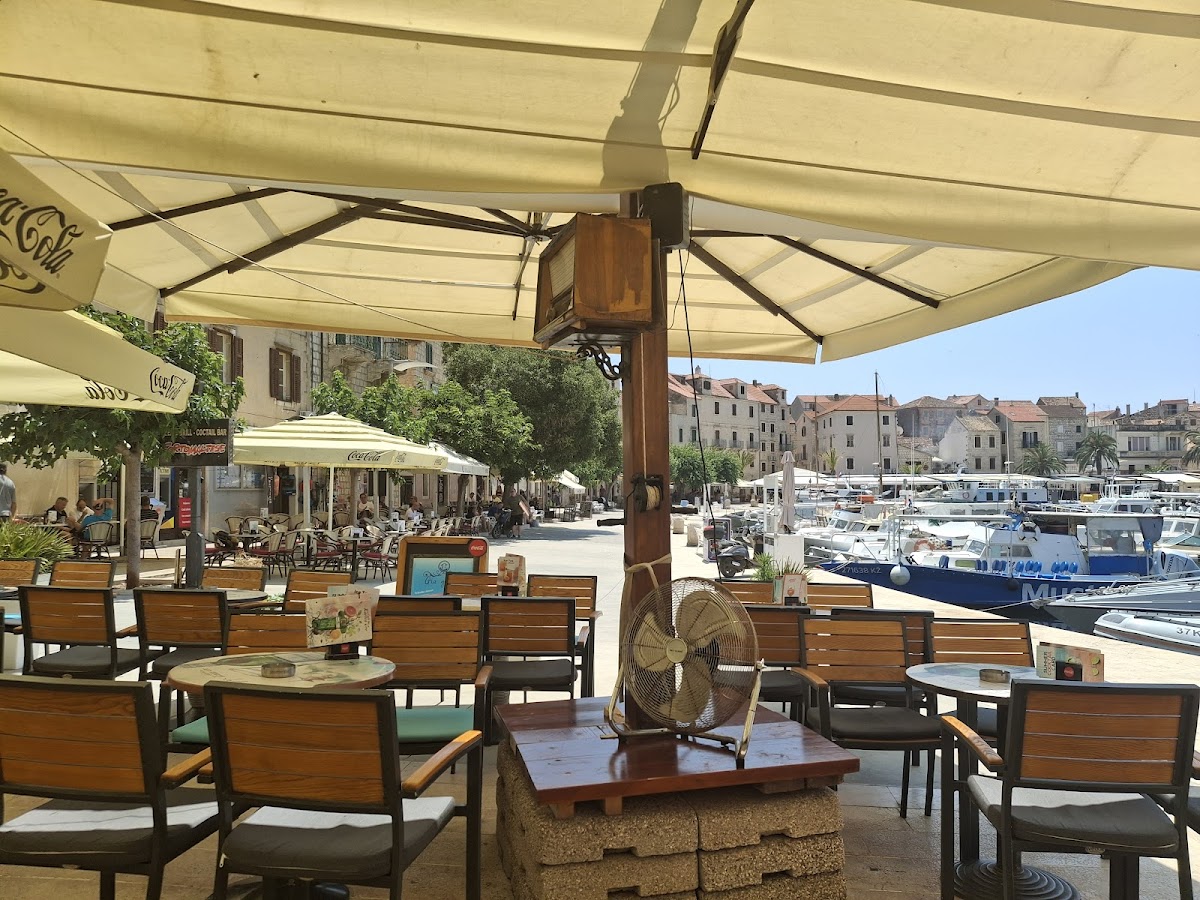 Caffe bar Karoca Gre