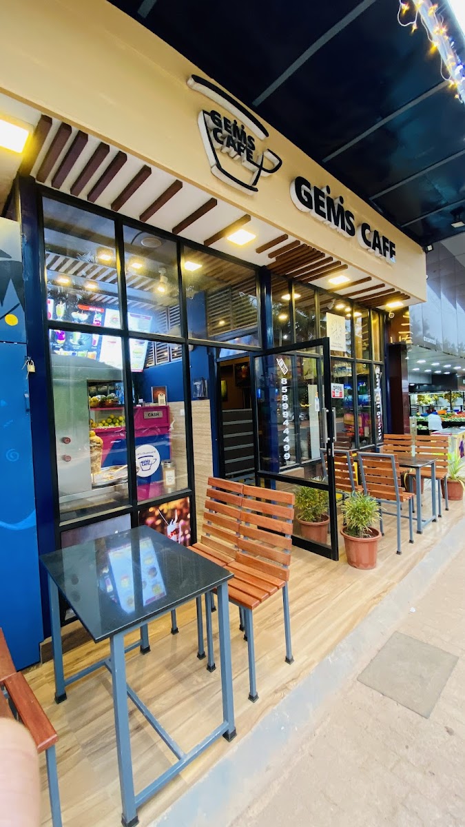 Gems cafe
