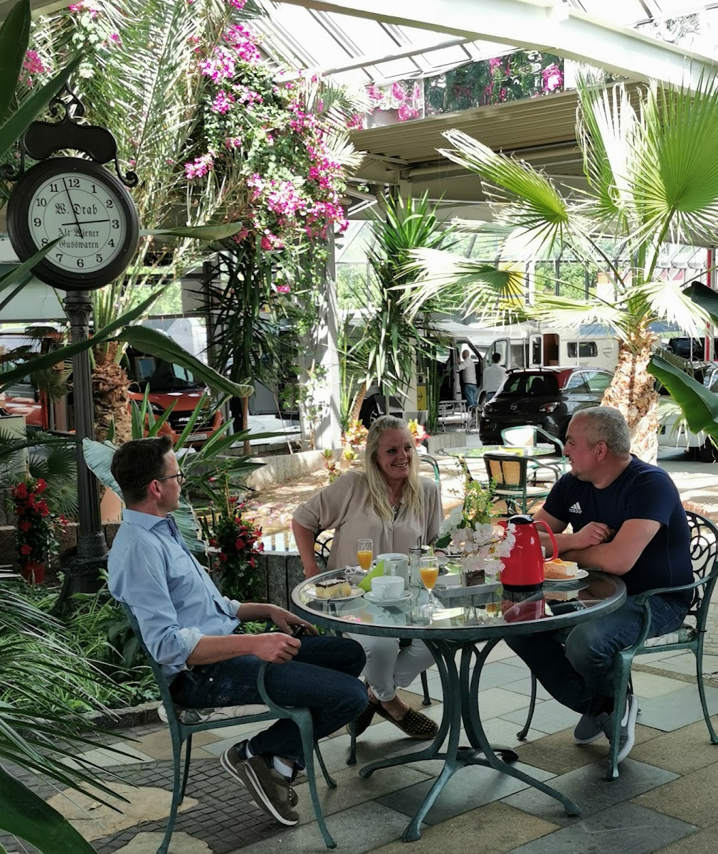 Café Ambiente im Autohaus Peitzmeyer