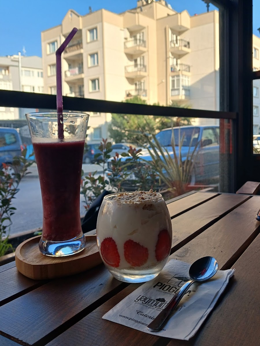 Lebon Cafe - 5
