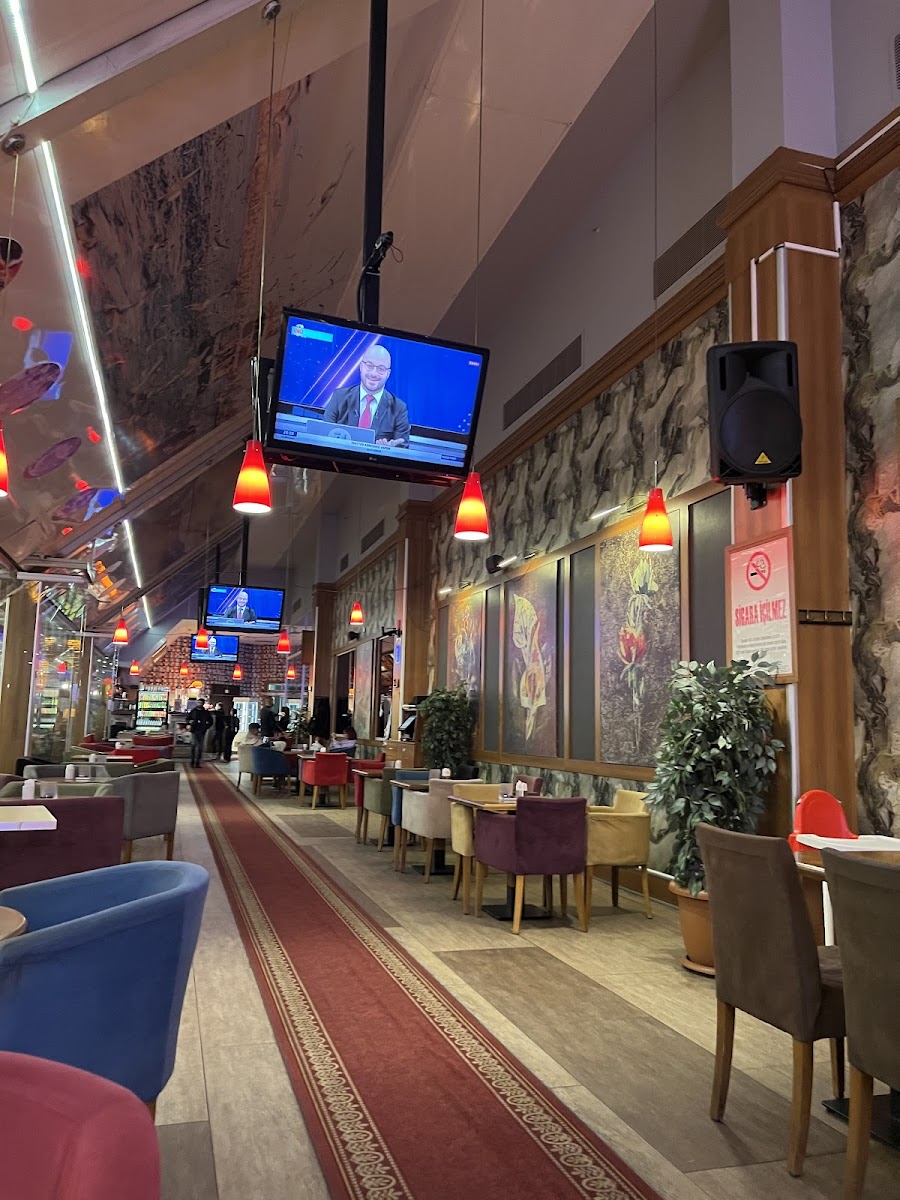 Shey cafe and bowling