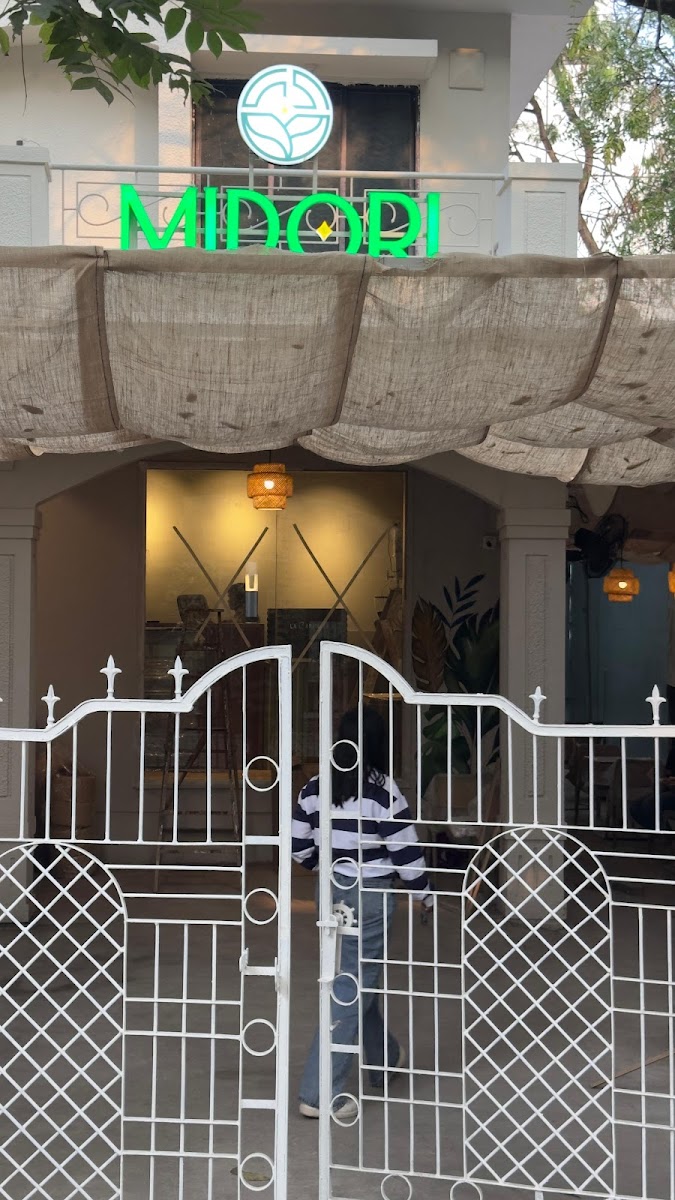 Midori Coffee and Eatery