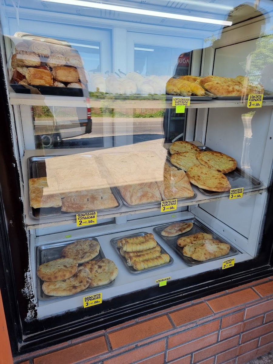 სწრაფი კვება და მარკეტი / Fast Food cafe and Market