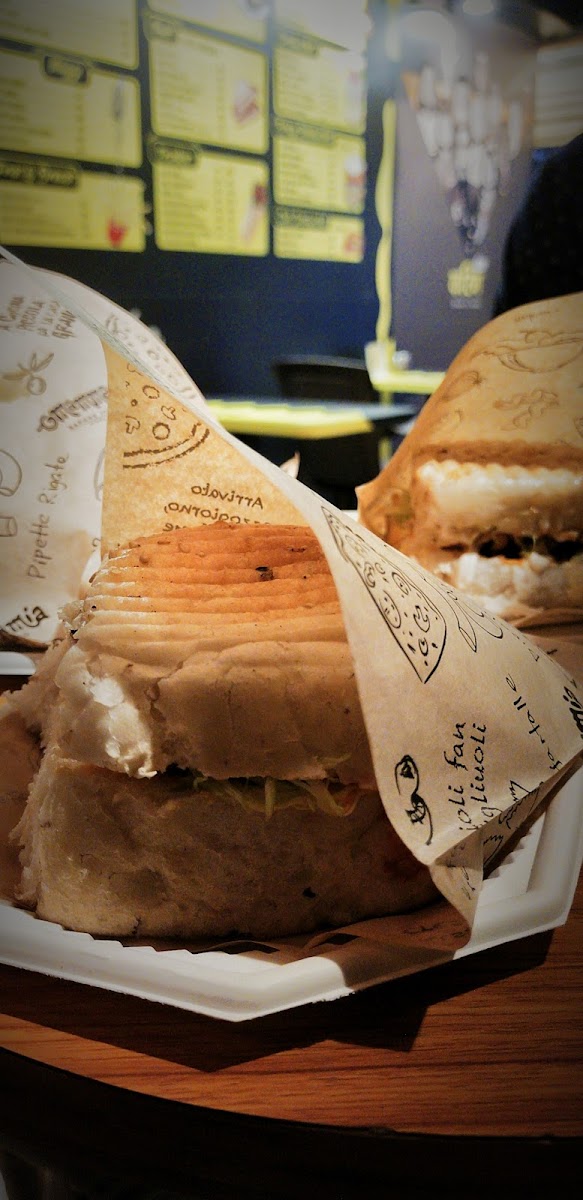 कटिंग (Cutting Cafe) - 10