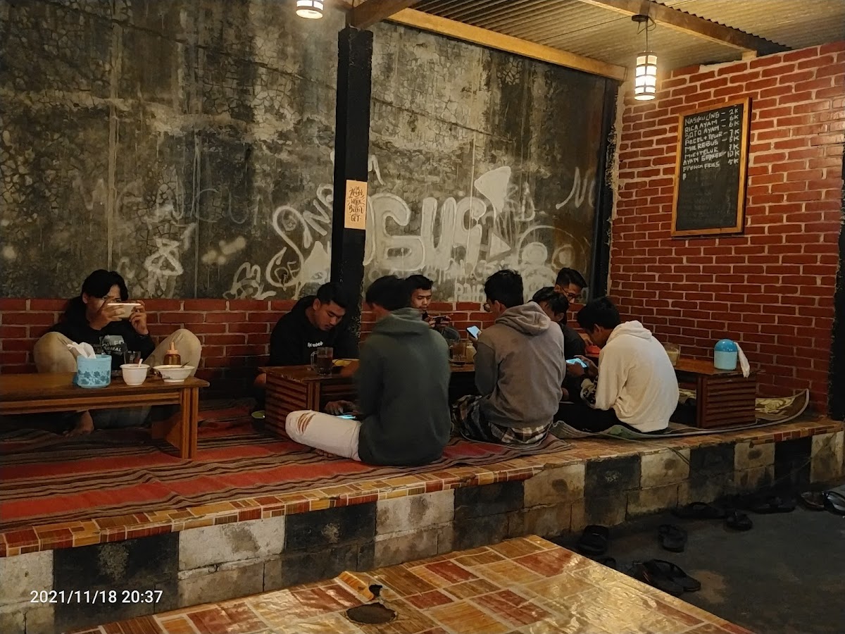 Angkringan Doa Ibu dan PlayStation 3 - 4