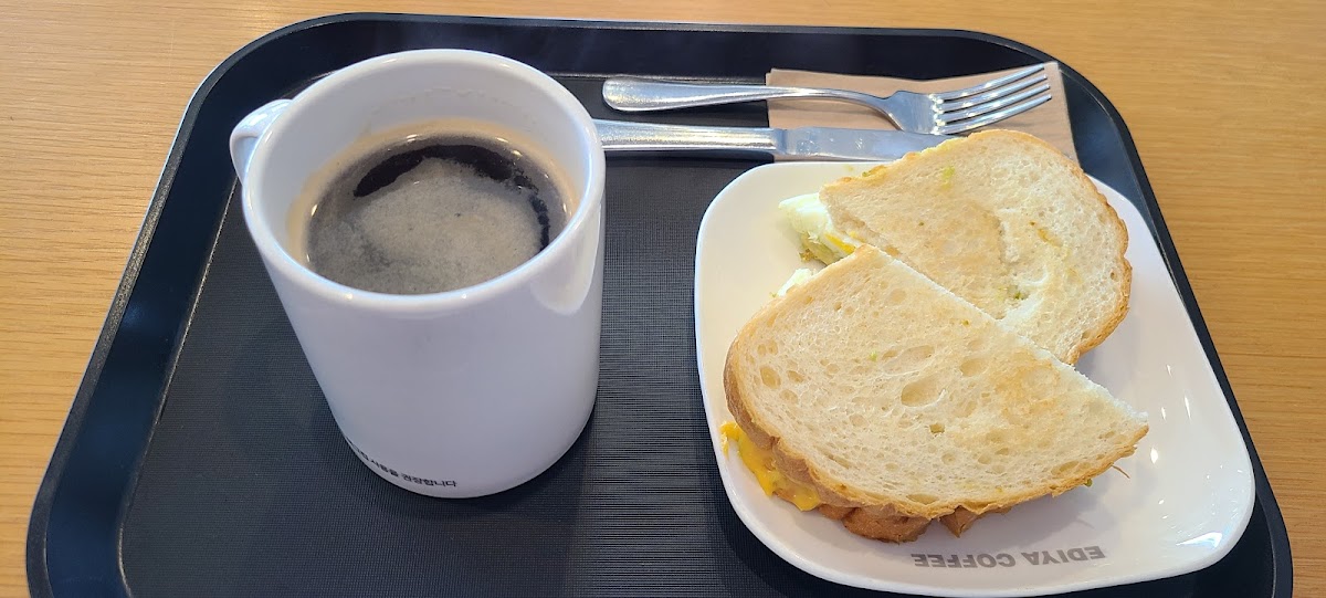 Ediya Coffee Chuncheon Central Station Branch - 7