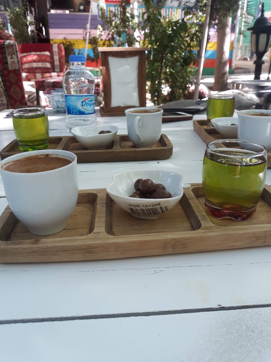 Cafe Retro Garden - 5