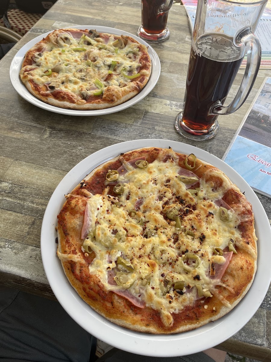 Eiscafé & Pizzeria Zentral - 5