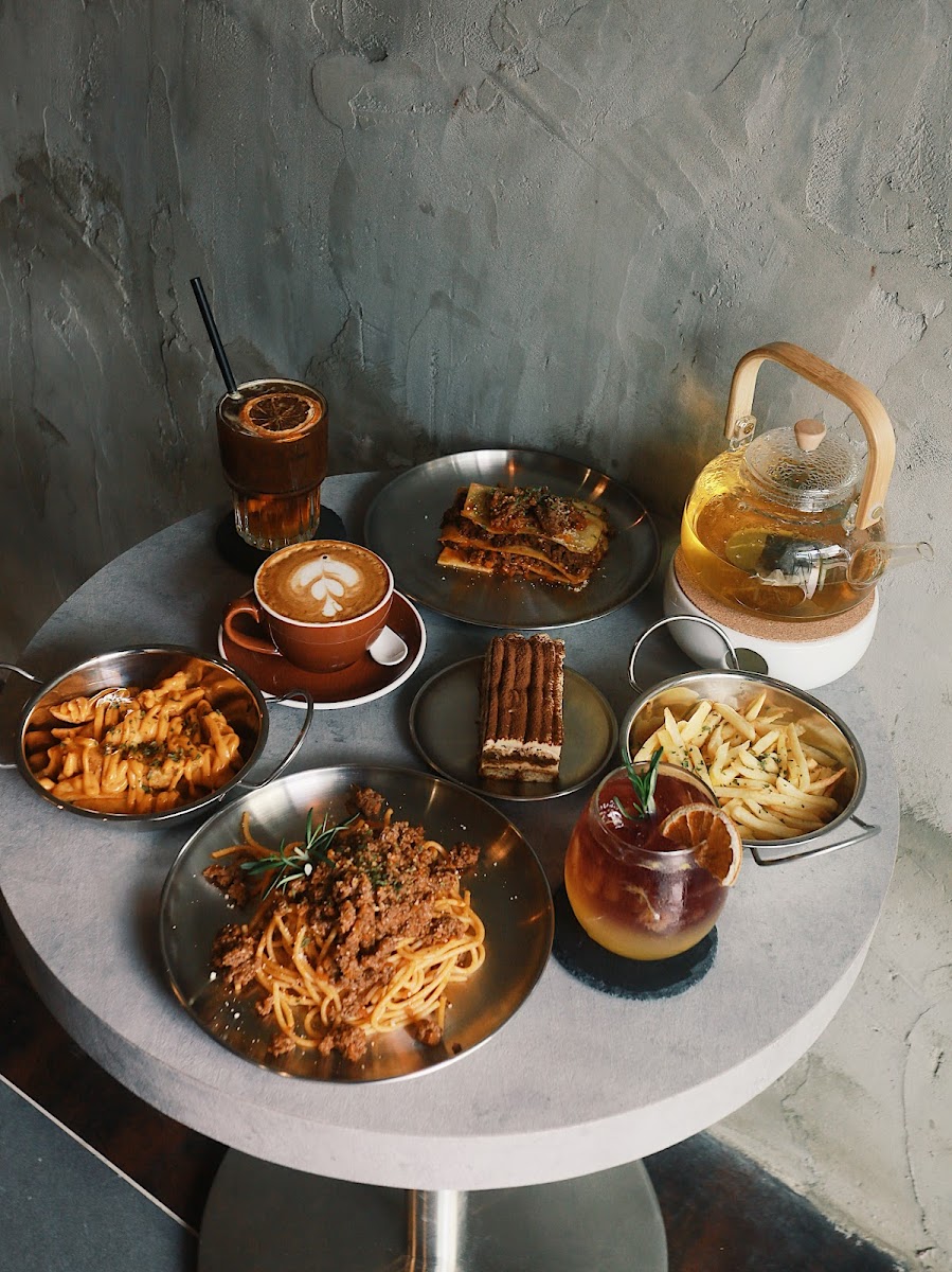 LVDM | La Vendimia Cafe & Salon - 9