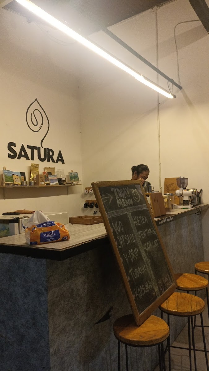 SATURA COFFEE - 4