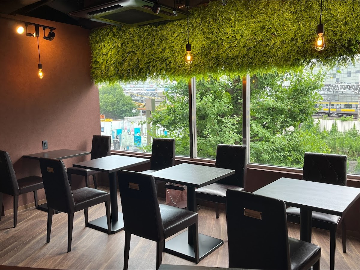 Cafe Pukari 新宿店