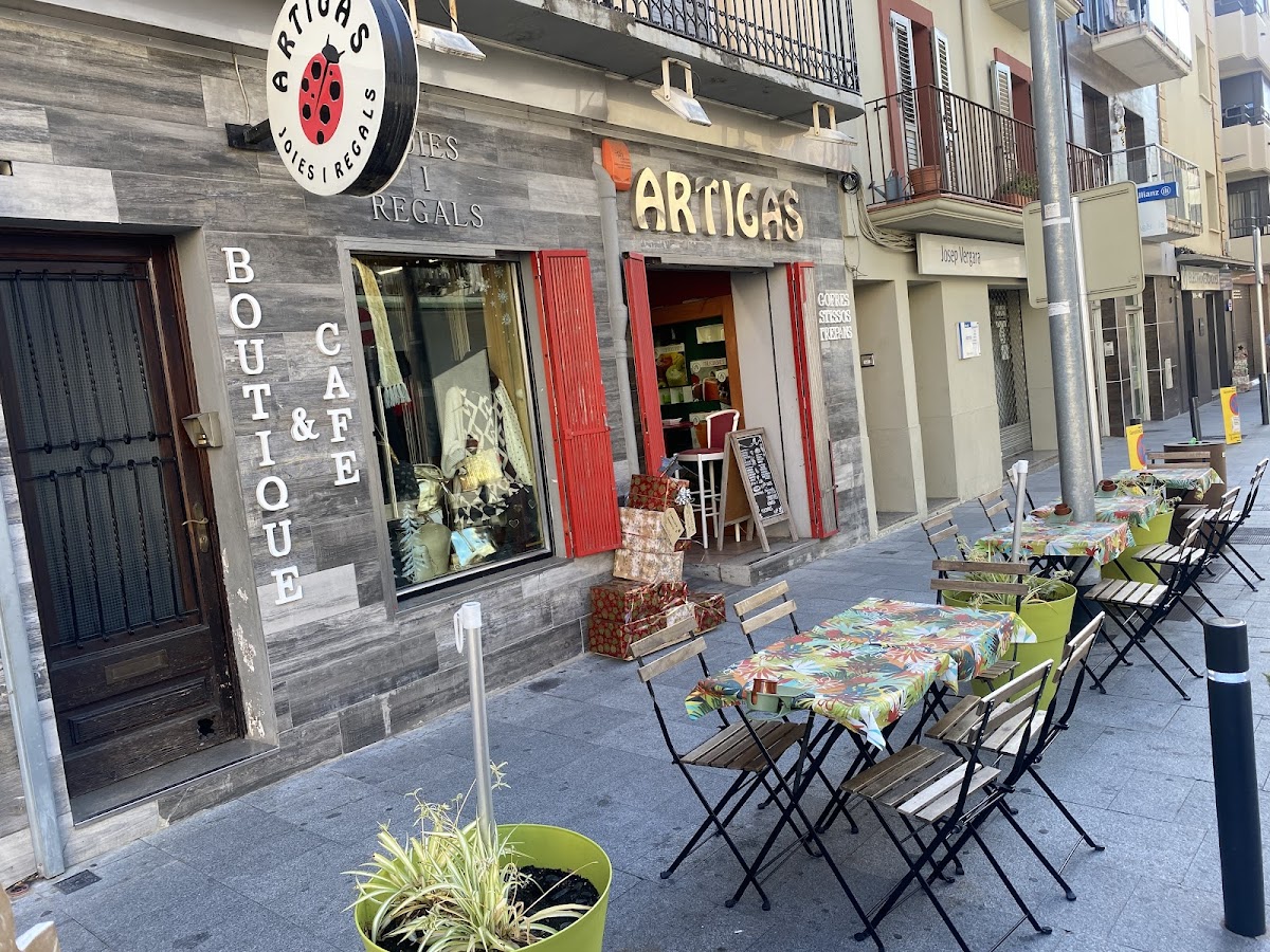 Artigas Boutique & Cafè