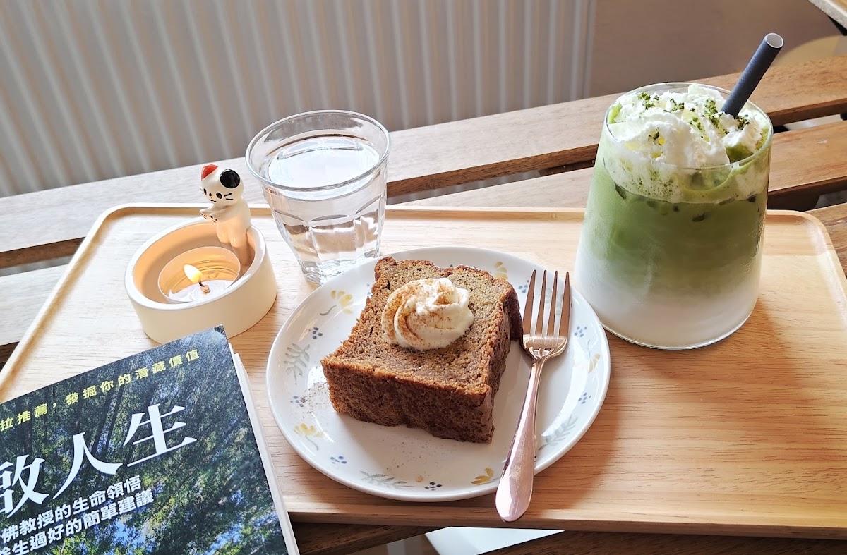 NichiNichi Cafe - 10