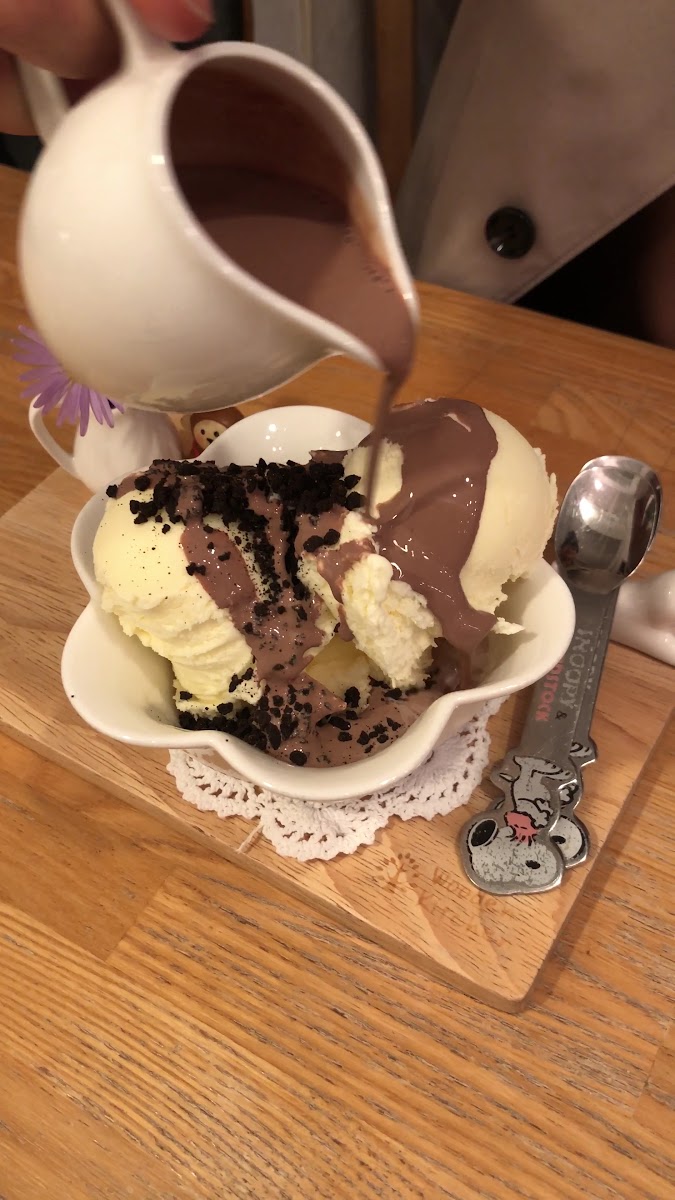 Blue Ribbon Cupcake - 2