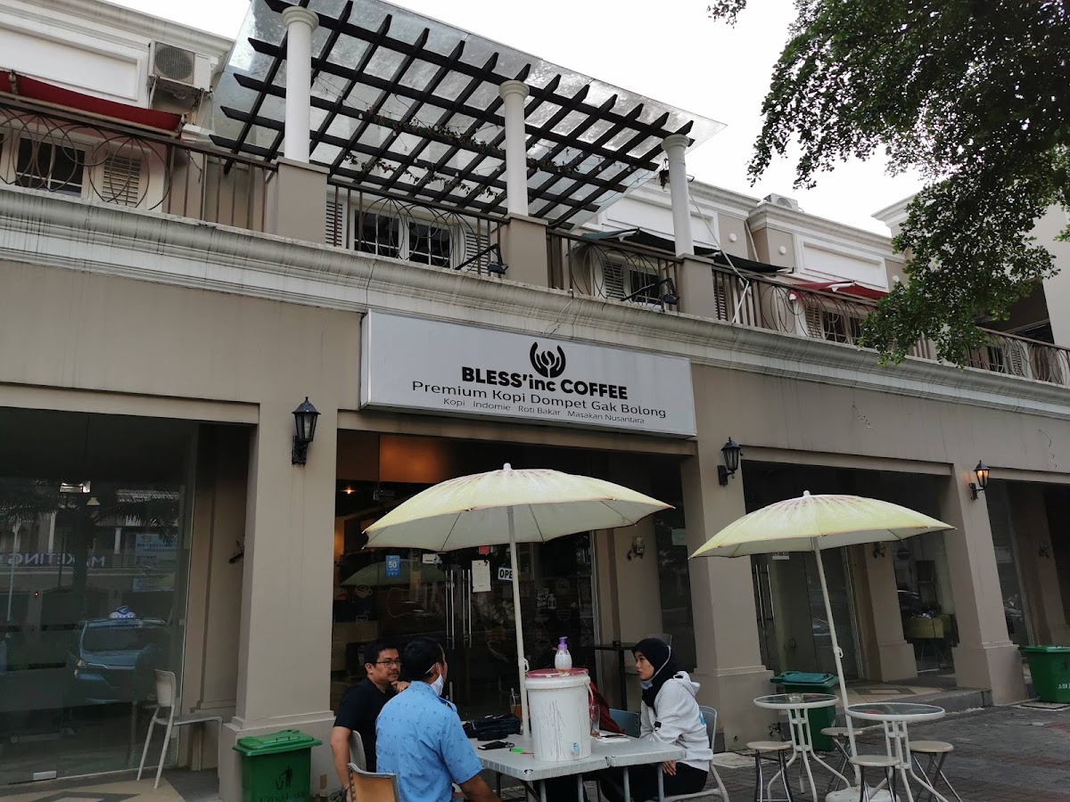 BLESS'inc COFFEE Hauz