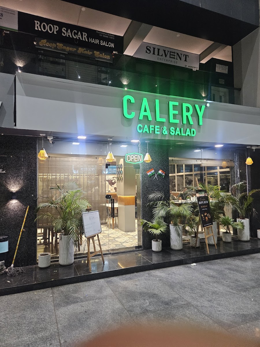 Calery Cafe and Salad