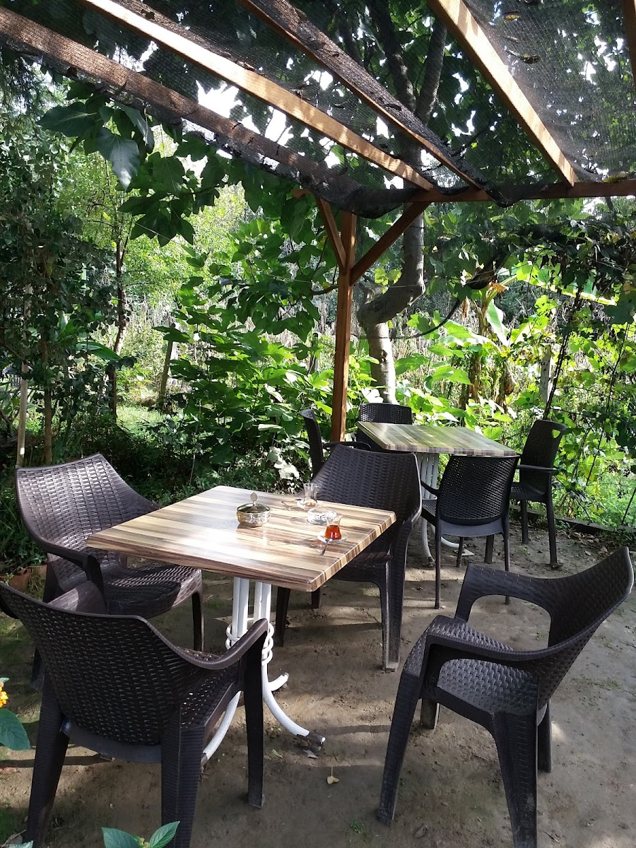 BAHÇEN CAFE